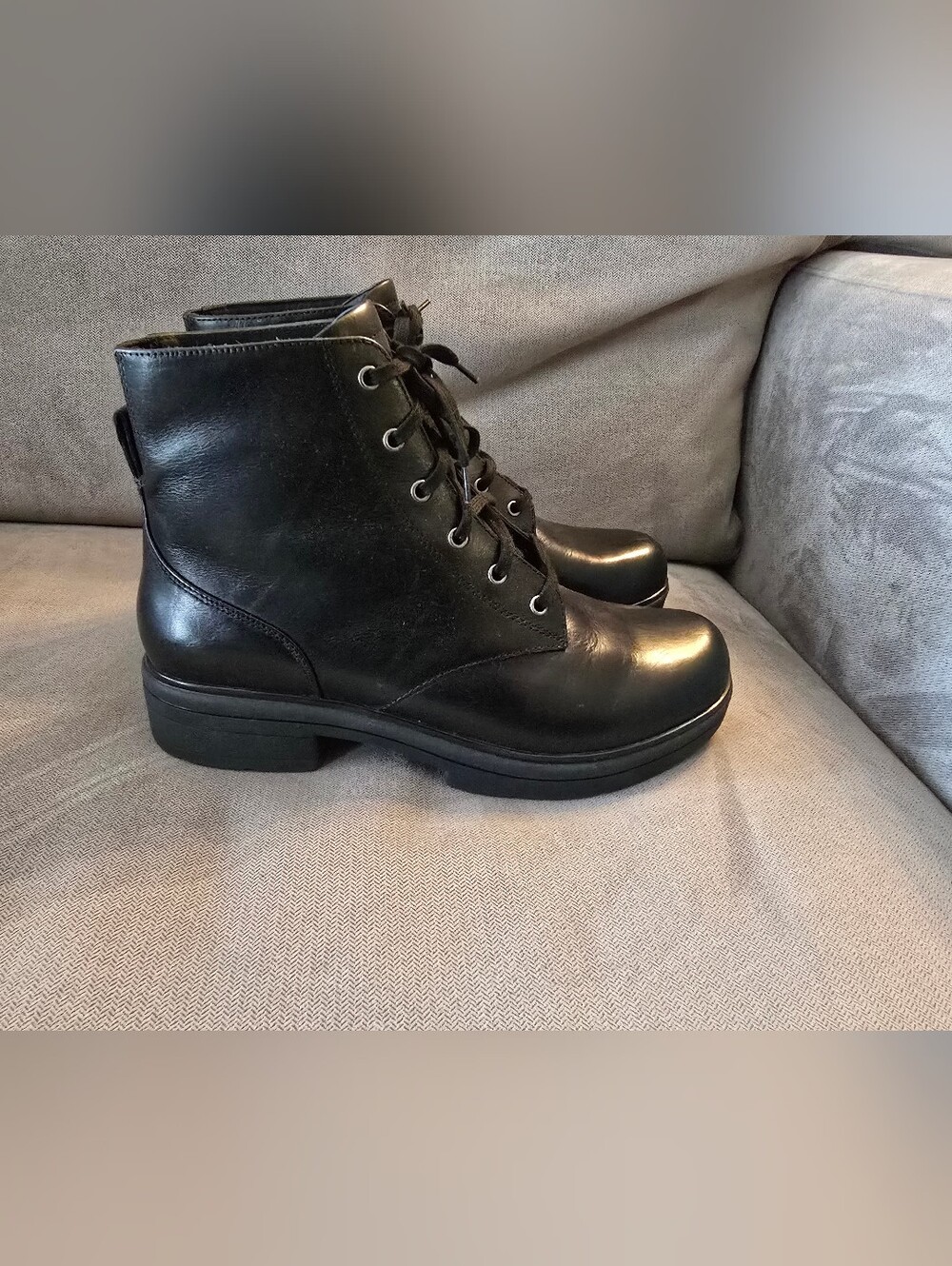 NWOB Abeo Classic Black Lace-Up Boots - 11